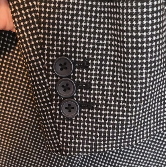 Black jacket by Banana Republic - Picture 2 of 10